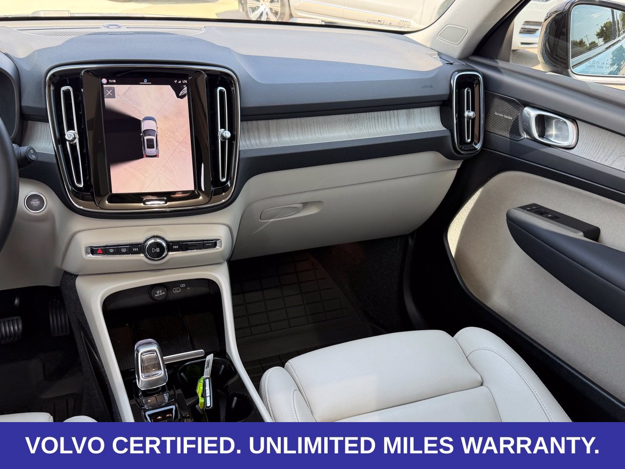 Certified 2025 Volvo XC40 B5 Ultra w/ Protection Package Premier AWD/4WD image 14