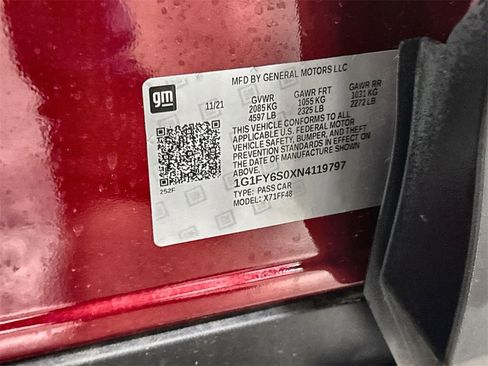 Used 2022 Chevrolet Bolt EUV LT w/ Comfort Package image 31