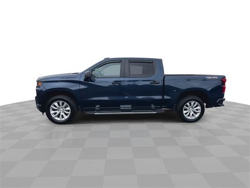 Used 2020 Chevrolet Silverado 1500 Custom w/ Custom Value Package image 5