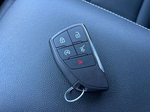 Used 2024 Chevrolet Blazer EV LT AWD/4WD image 32