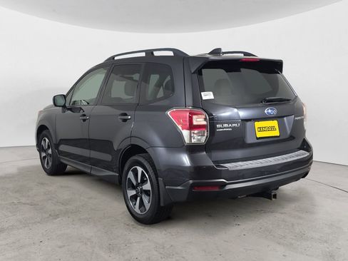 Used 2018 Subaru Forester 2.5i Premium w/ Protection Package #1 AWD/4WD image 3