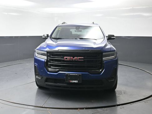 Used 2023 GMC Acadia SLE w/ Driver Convenience Package FWD image 4