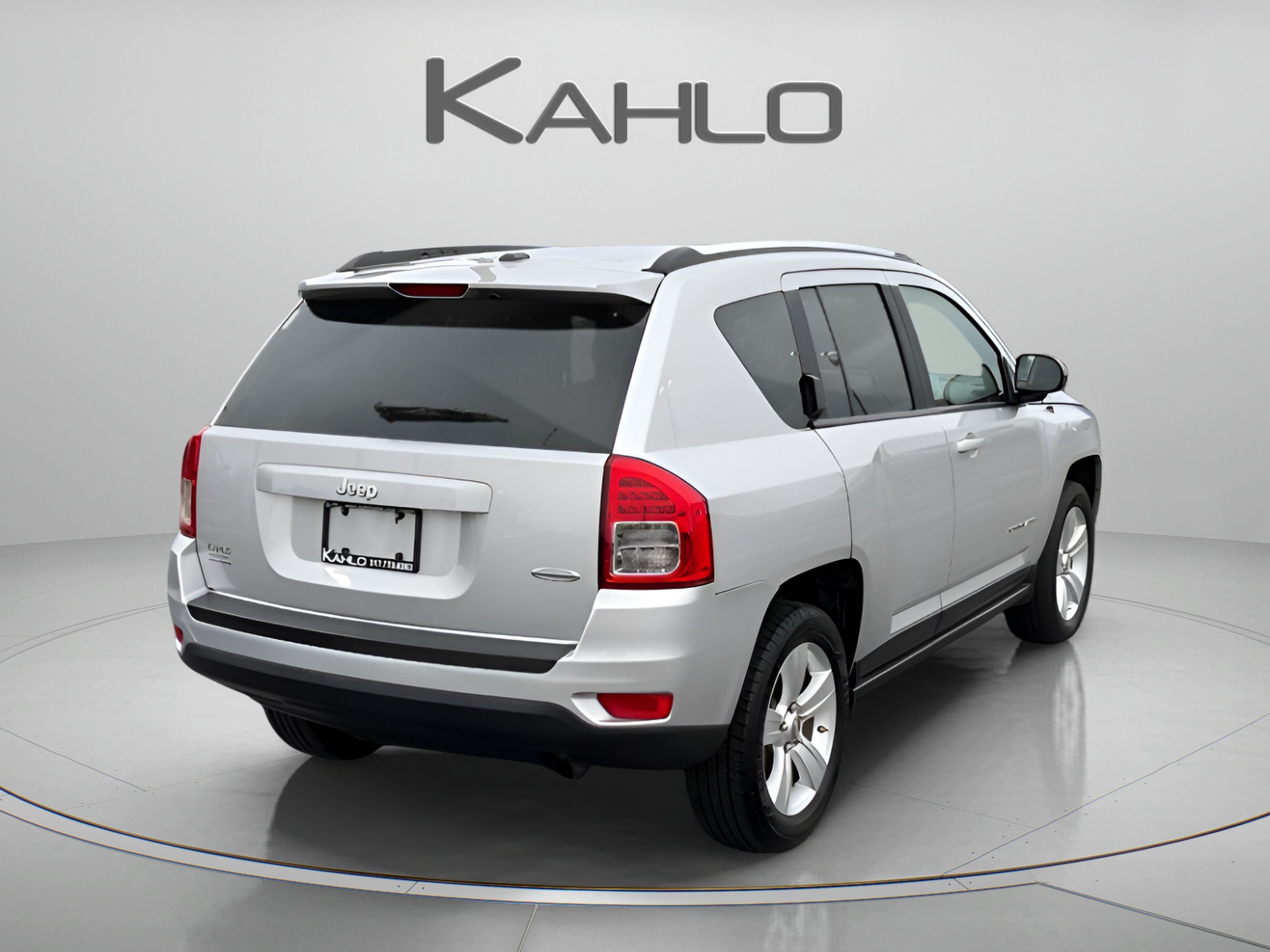 Used 2012 Jeep Compass Latitude w/ Sun/Sound Group FWD image 5