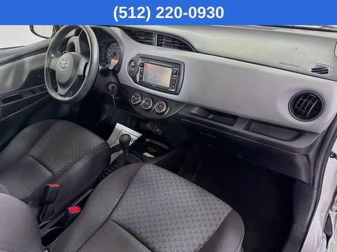 Used 2016 Toyota Yaris L image 33