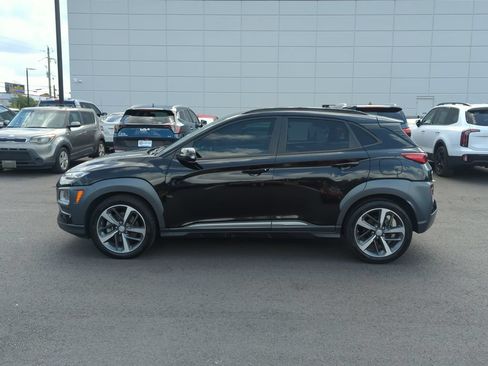 Used 2021 Hyundai Kona Limited w/ Cargo Package FWD image 4