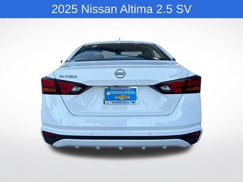 Used 2025 Nissan Altima 2.5 SV FWD image 4