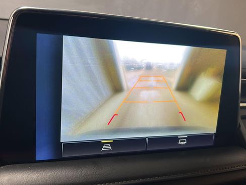 Used 2023 Chevrolet Suburban LT image 23