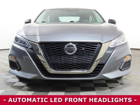 Certified 2022 Nissan Altima 2.5 SR image 2