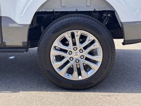 Used 2025 Ford F150 King Ranch w/ FX4 Off-Road Package AWD/4WD image 14