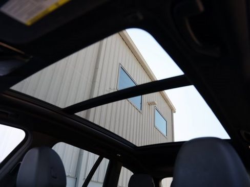 Used 2019 BMW X3 sDrive30i w/ Driving Assistance Package image 11