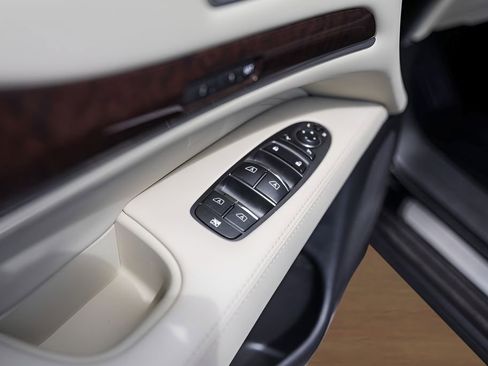 Used 2020 INFINITI QX60 Luxe w/ Sensory Package FWD image 24