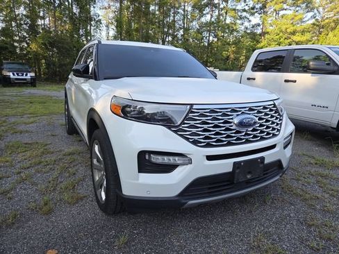 Used 2020 Ford Explorer Platinum w/ Premium Technology Package AWD/4WD image 4