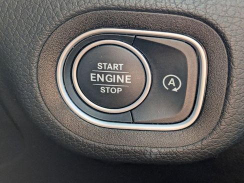 Certified 2023 Mercedes-Benz GLS 450 4MATIC image 10