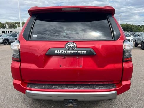 Used 2020 Toyota 4Runner TRD Off-Road Premium AWD/4WD image 5