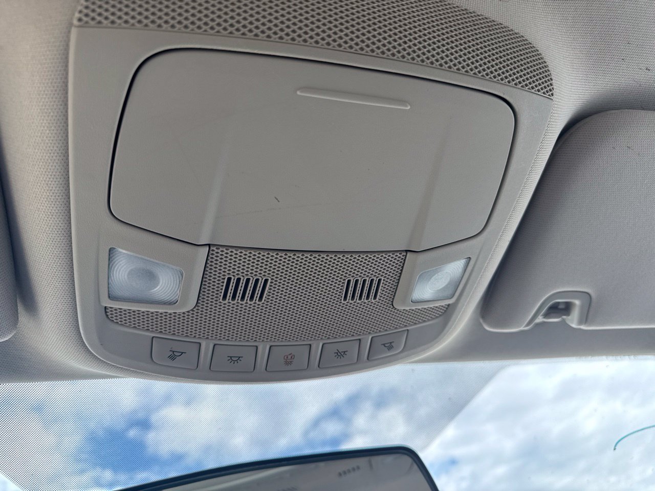 Used 2018 Ford Fusion S FWD image 14
