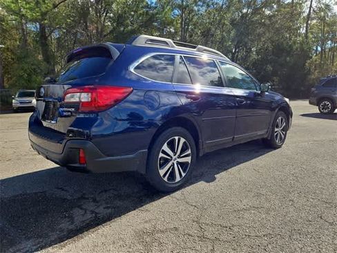 Used 2018 Subaru Outback 3.6R Limited image 6
