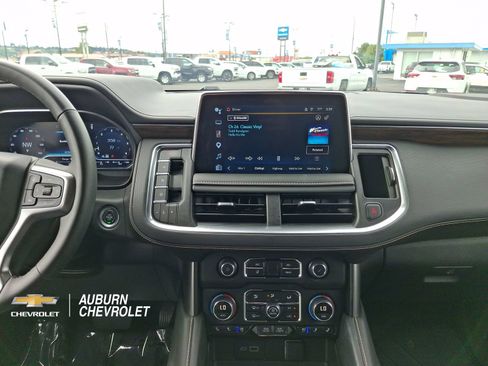 Certified 2024 Chevrolet Tahoe Premier AWD/4WD image 11