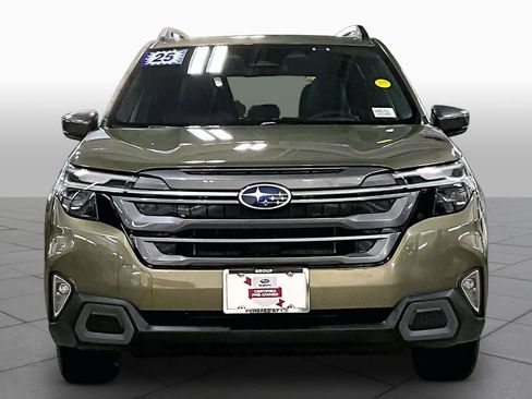 Used 2025 Subaru Forester Limited AWD/4WD image 4
