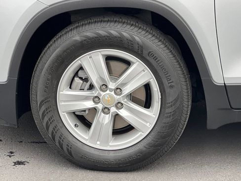 Used 2020 Chevrolet Trax LS w/ Tint and Cruise Package image 27