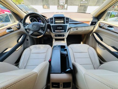 Used 2015 Mercedes-Benz ML 350 4MATIC w/ Premium 1 Package image 13