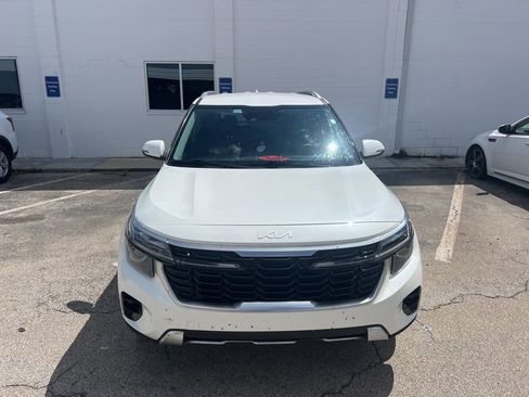 Certified 2024 Kia Seltos S FWD image 3