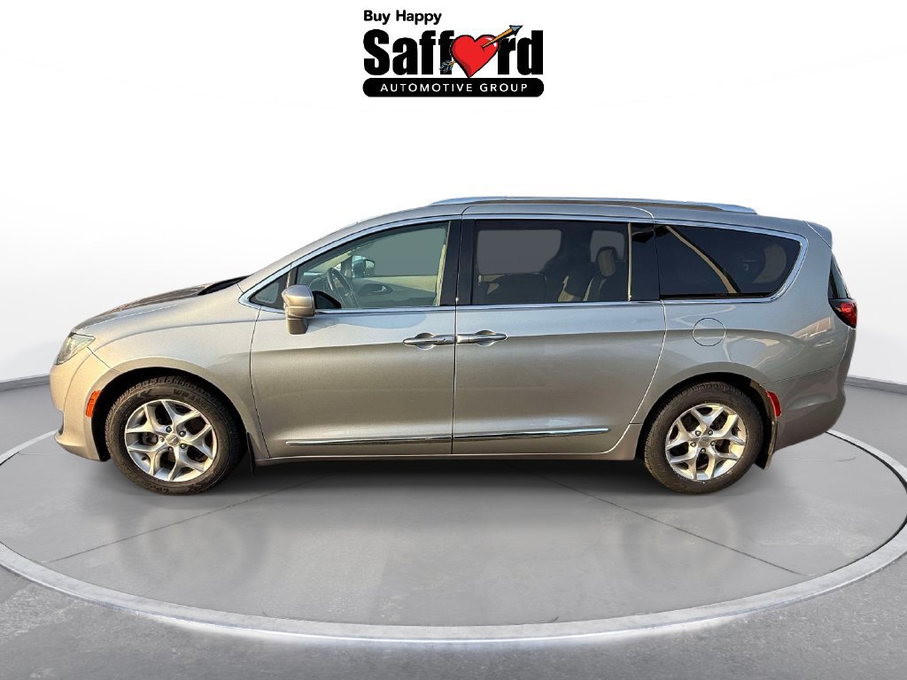 Used 2018 Chrysler Pacifica Touring-L Plus w/ Tire & Wheel Group FWD image 4