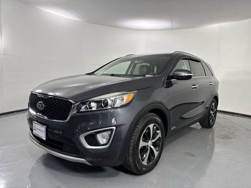 Used 2017 Kia Sorento EX AWD/4WD image 23