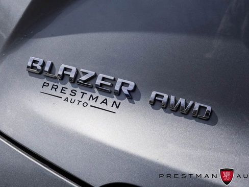 Used 2023 Chevrolet Blazer LT image 4