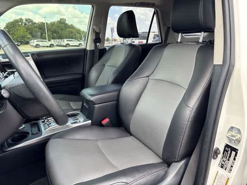 Used 2022 Toyota 4Runner SR5 Premium w/ Moonroof Package AWD/4WD image 21