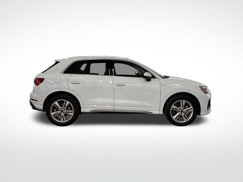 Used 2024 Audi Q3 2.0T Premium Plus w/ Premium Plus Package AWD/4WD image 6