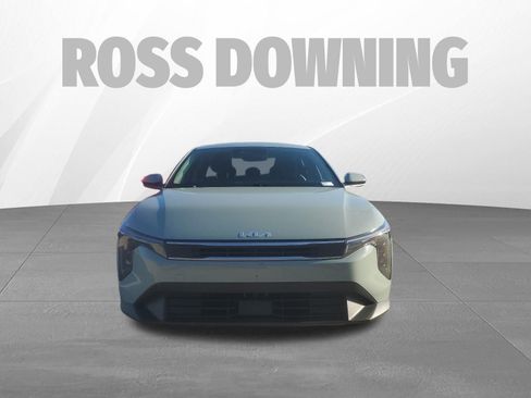 Used 2025 Kia K4 LXS image 2