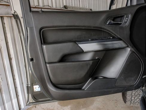 Used 2017 Chevrolet Colorado ZR2 w/ LPO, Premium Interior Package AWD/4WD image 42