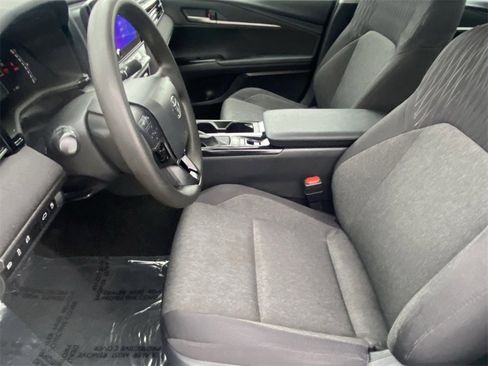 Certified 2025 Toyota Camry LE image 21