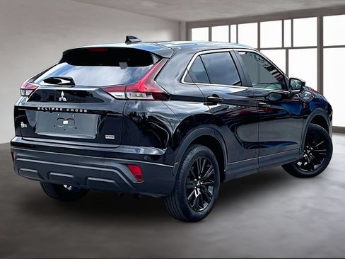 Used 2024 Mitsubishi Eclipse Cross LE AWD/4WD image 3
