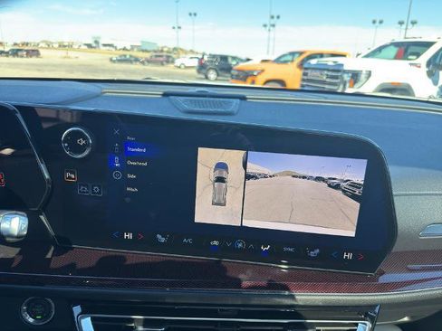 New 2026 Chevrolet Traverse Z71 w/ Enhanced Driving Package image 22