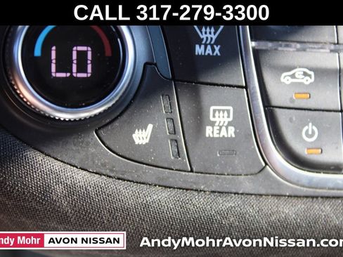 Used 2025 Chevrolet Malibu LT FWD image 36