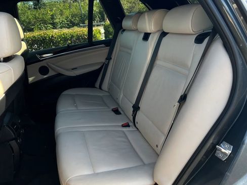 Used 2013 BMW X5 xDrive35i w/ Convenience Pkg image 22