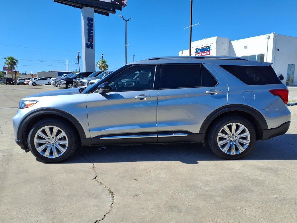Used 2023 Ford Explorer Limited w/ Limited Technology Package RWD image 5