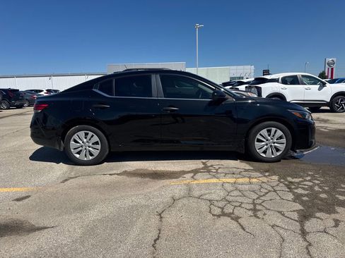 Used 2025 Nissan Sentra S FWD image 4