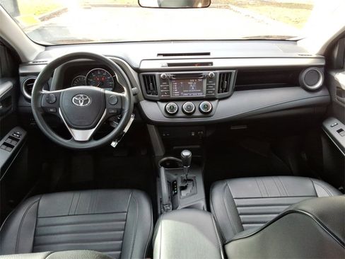 Used 2016 Toyota RAV4 LE image 20