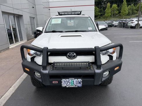 Used 2019 Toyota 4Runner TRD Off-Road AWD/4WD image 6
