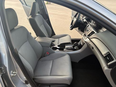 Used 2014 Honda Accord LX image 23