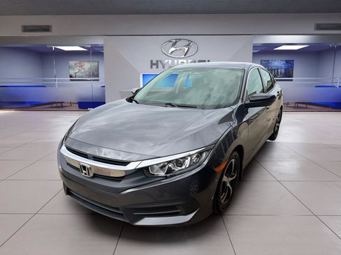Used 2018 Honda Civic LX image 7
