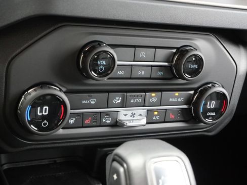 New 2026 Ford Bronco Outer Banks AWD/4WD image 23