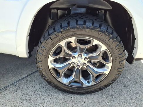 Used 2020 RAM 1500 Limited AWD/4WD image 19
