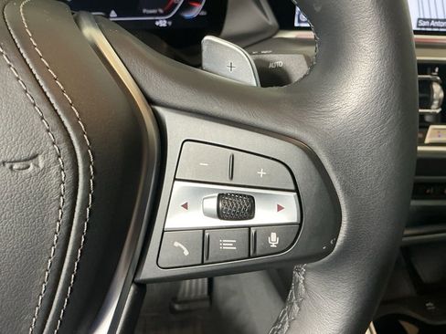 Certified 2023 BMW X6 xDrive40i w/ Luxury Seating Package image 18