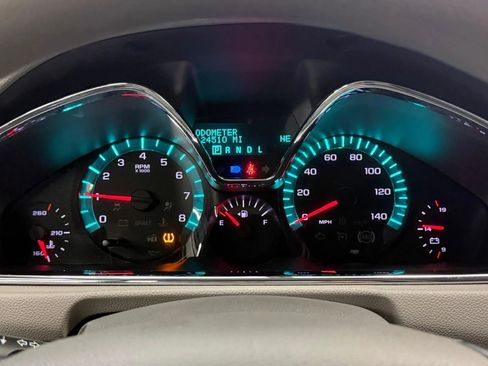 Used 2013 Chevrolet Traverse LS image 37