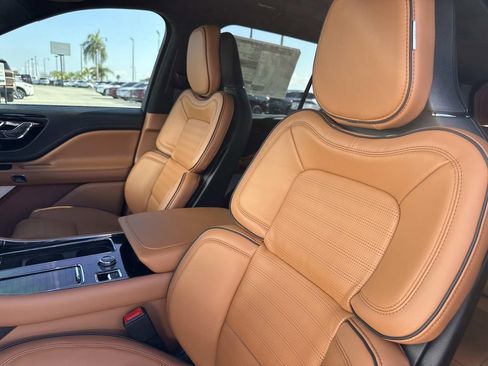 New 2026 Lincoln Aviator Black Label w/ Dynamic Handling Package image 22