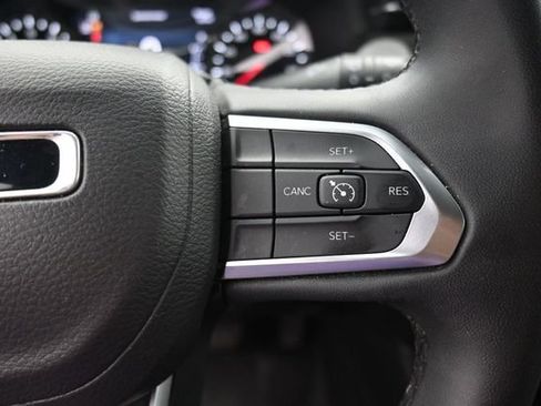 Used 2024 Jeep Compass Latitude AWD/4WD image 24