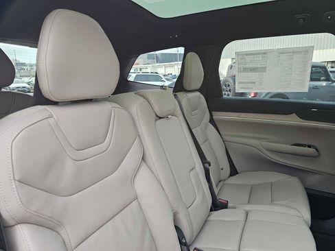 New 2026 Volvo EX90 Ultra image 13